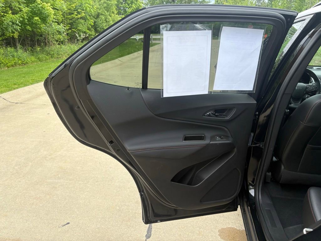 Used 2024 Chevrolet Equinox RS AWD/4WD image 39