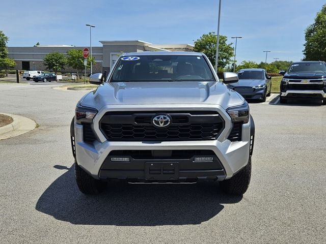 Used 2024 Toyota Tacoma TRD Off-Road AWD/4WD image 4