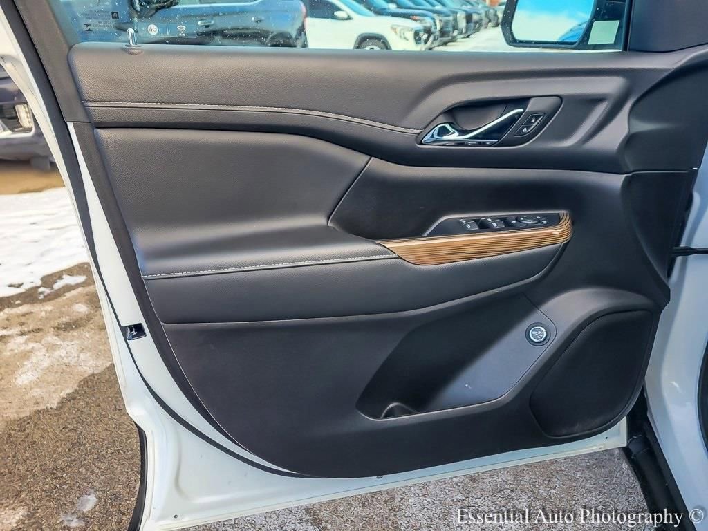 Certified 2022 GMC Acadia SLE w/ Driver Convenience Package image 18