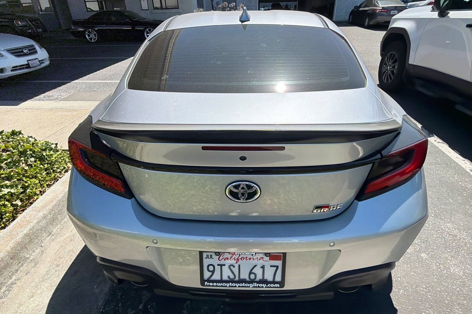 Used 2023 Toyota GR86 w/ ALL Weather Mat Package (TMS) RWD image 6
