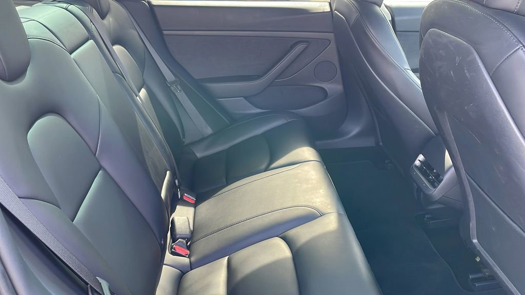 Used 2022 Tesla Model 3 Long Range image 25