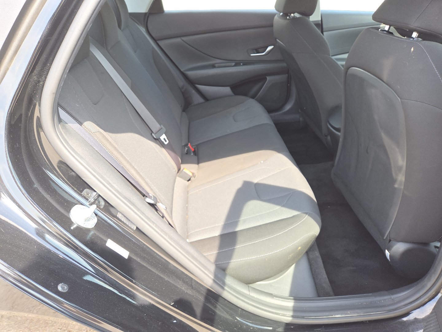 Used 2021 Hyundai Elantra SE FWD image 19