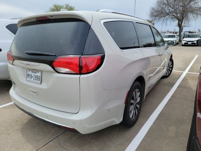 Used 2020 Chrysler Pacifica Touring-L Plus image 5