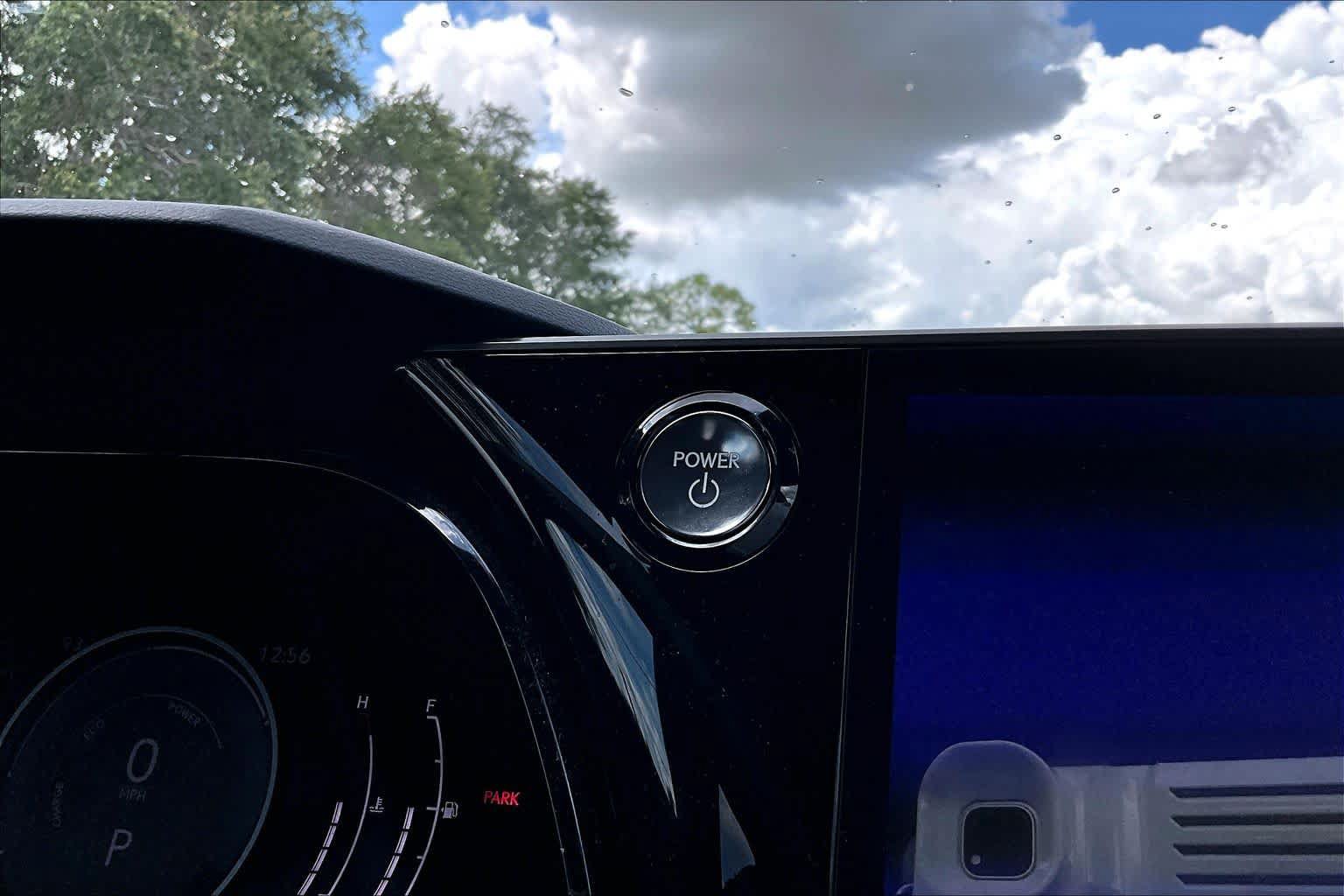 Used 2024 Lexus RX 350h w/ Accessory Package (Z1) AWD/4WD image 33