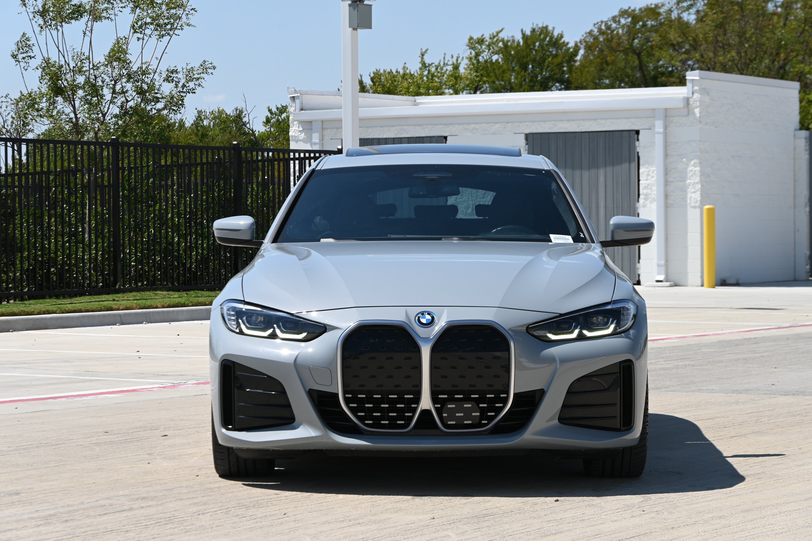 Certified 2023 BMW i4 eDrive40 w/ M Sport Package RWD image 3