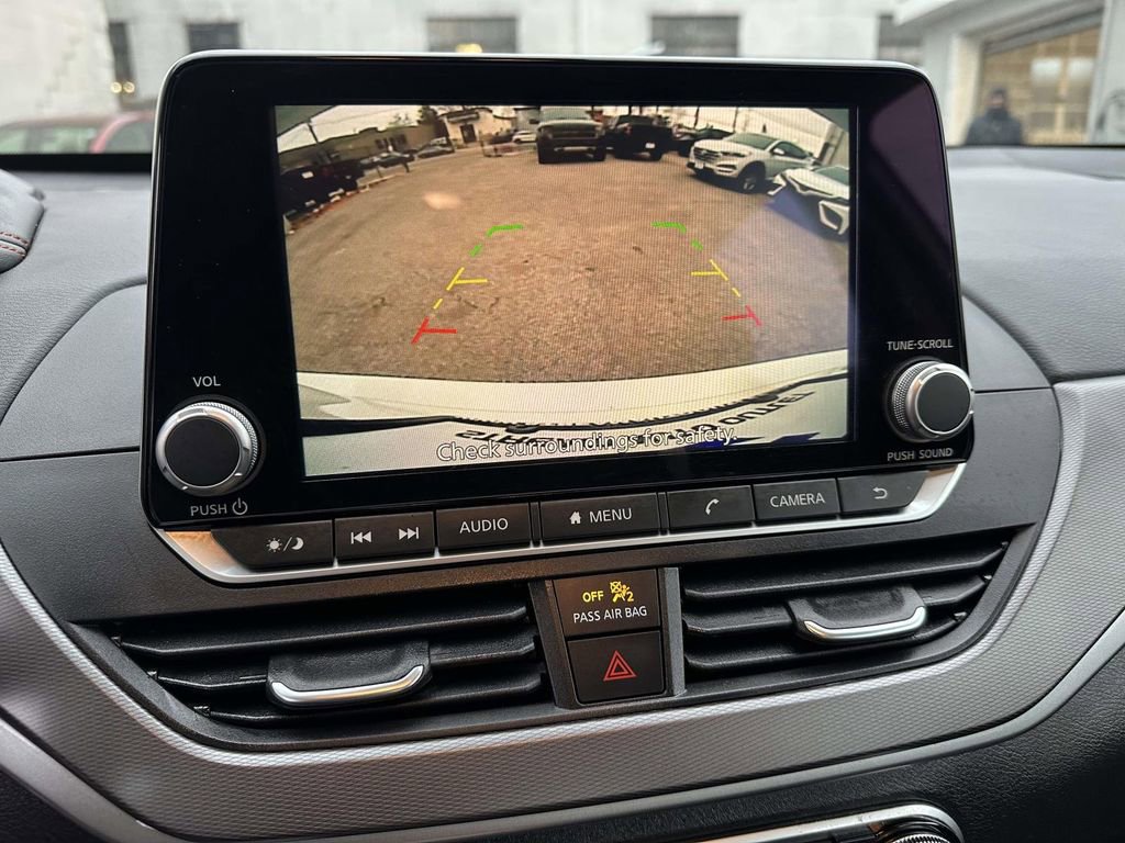 Used 2025 Nissan Altima 2.5 SR AWD/4WD image 29
