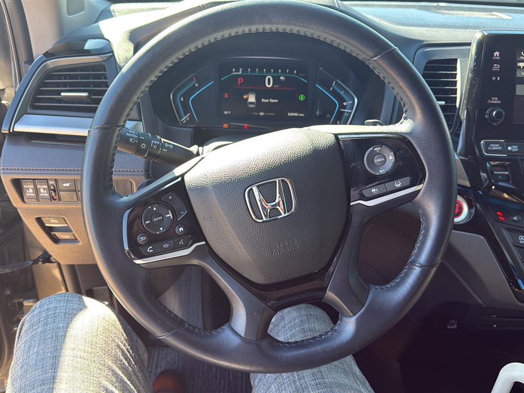 Used 2023 Honda Odyssey Touring image 4