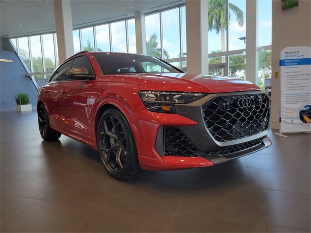New 2025 Audi RS Q8 performance image 3