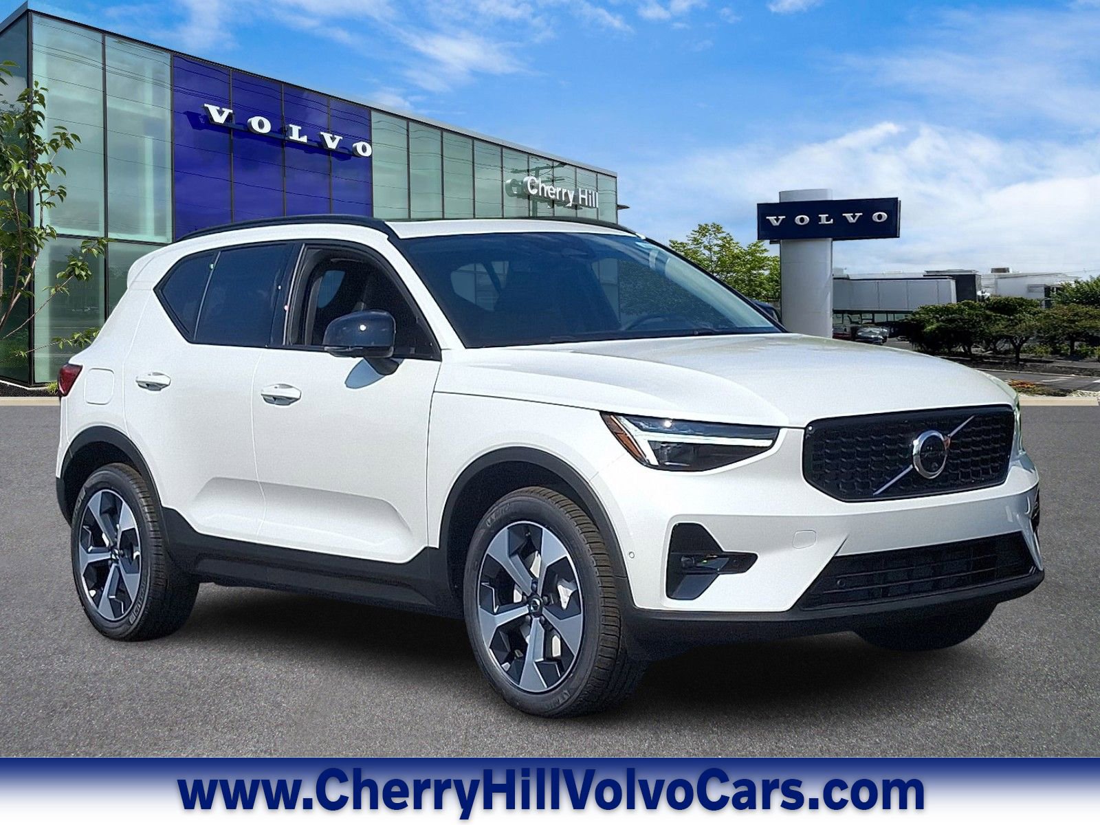 New 2026 Volvo XC40 B5 Plus w/ Protection Package Premier image 1