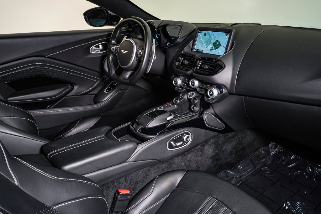 Used 2019 Aston Martin V8 Vantage Coupe RWD image 17
