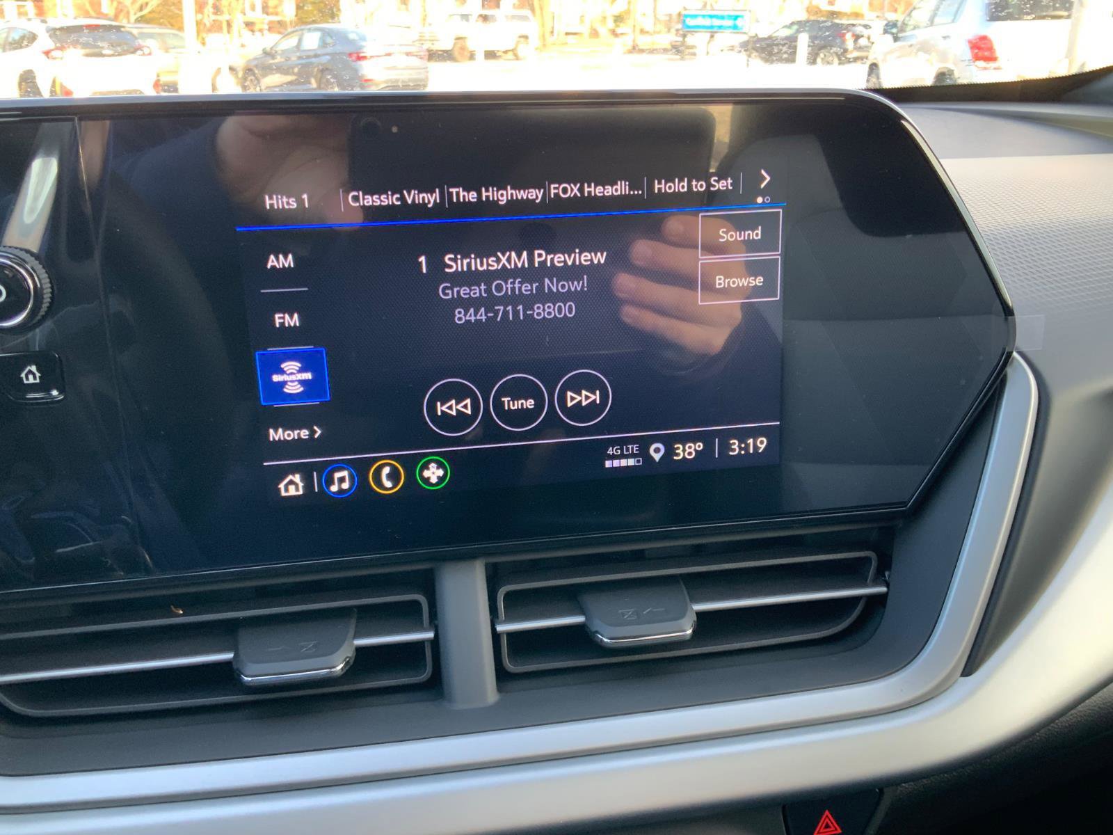 New 2026 Chevrolet Trax RS w/ Sunroof Package image 22