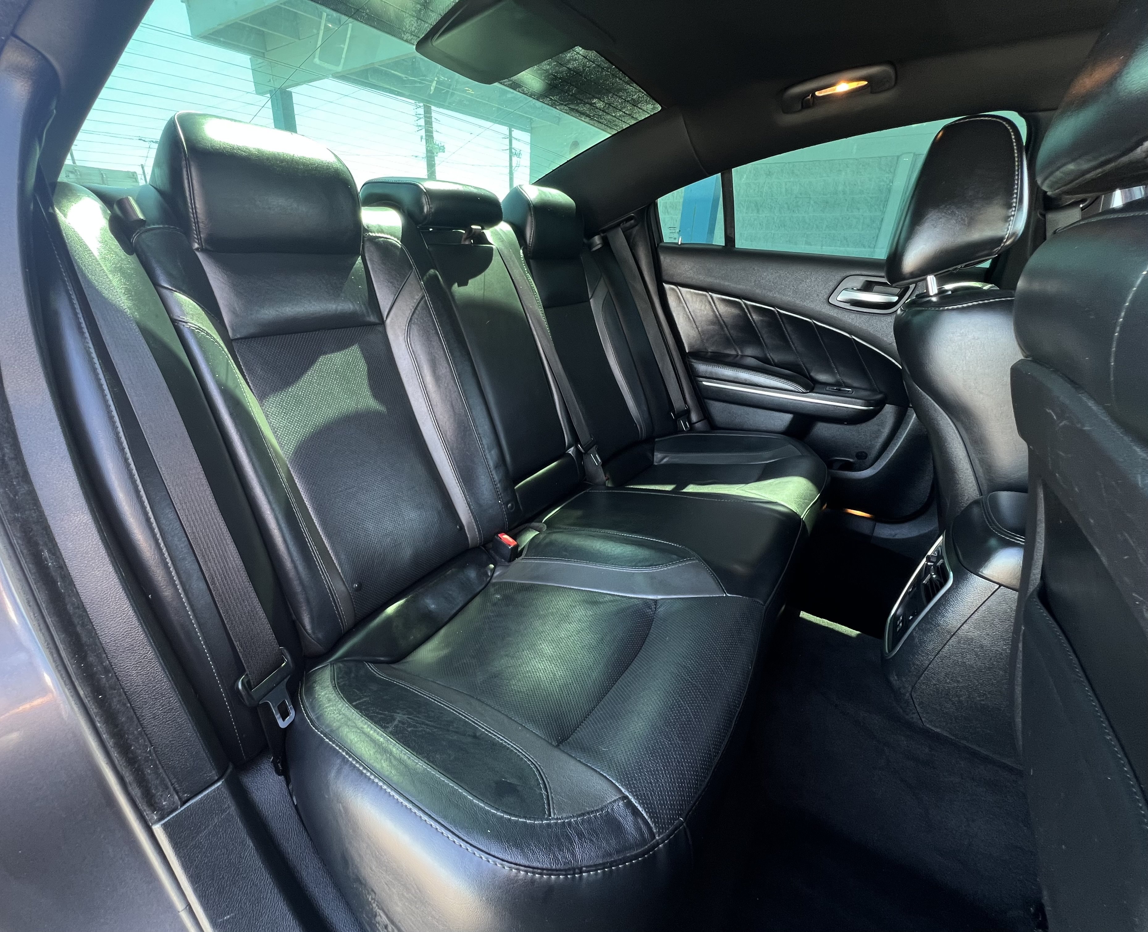 Used 2015 Dodge Charger R/T w/ Premium Group RWD image 20