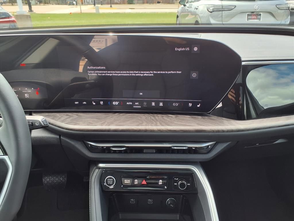 Used 2025 Audi Q5 Premium Plus w/ Premium Plus image 19