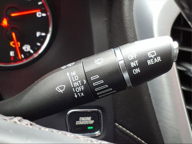 Used 2023 GMC Acadia SLT w/ Elevation Edition image 28