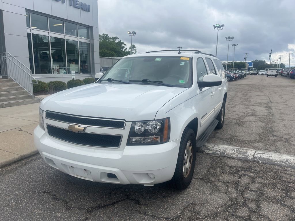 Used 2011 Chevrolet Suburban LS RWD image 7