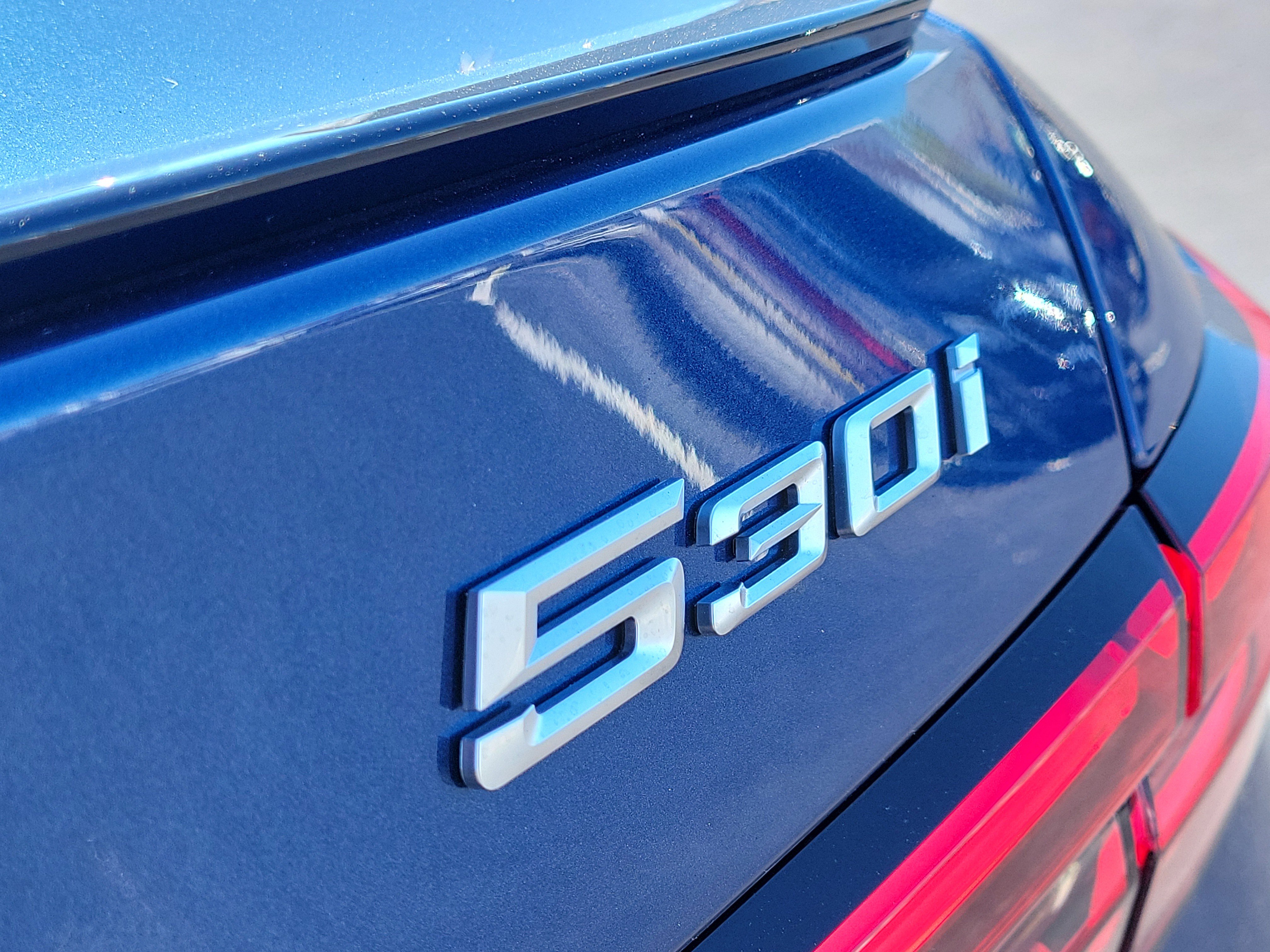 Used 2026 BMW 530i w/ M Sport Package image 5