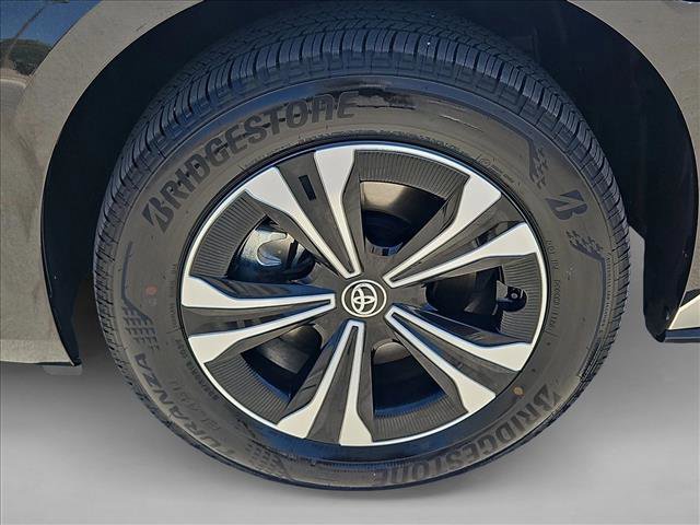 Used 2025 Toyota bZ4X FWD image 23