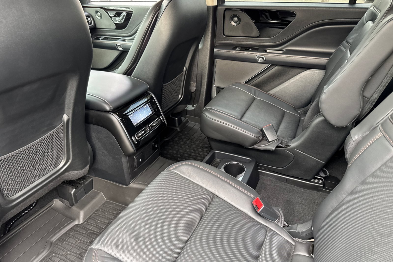 Certified 2022 Lincoln Aviator Grand Touring w/ Elements Package Plus image 12