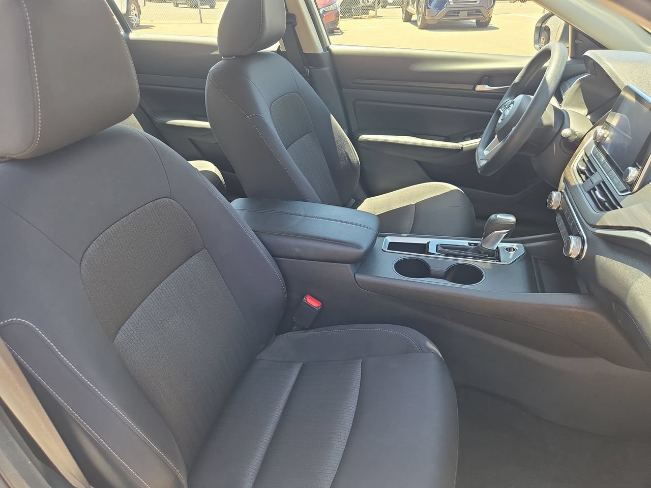 Certified 2025 Nissan Altima 2.5 SV FWD image 10