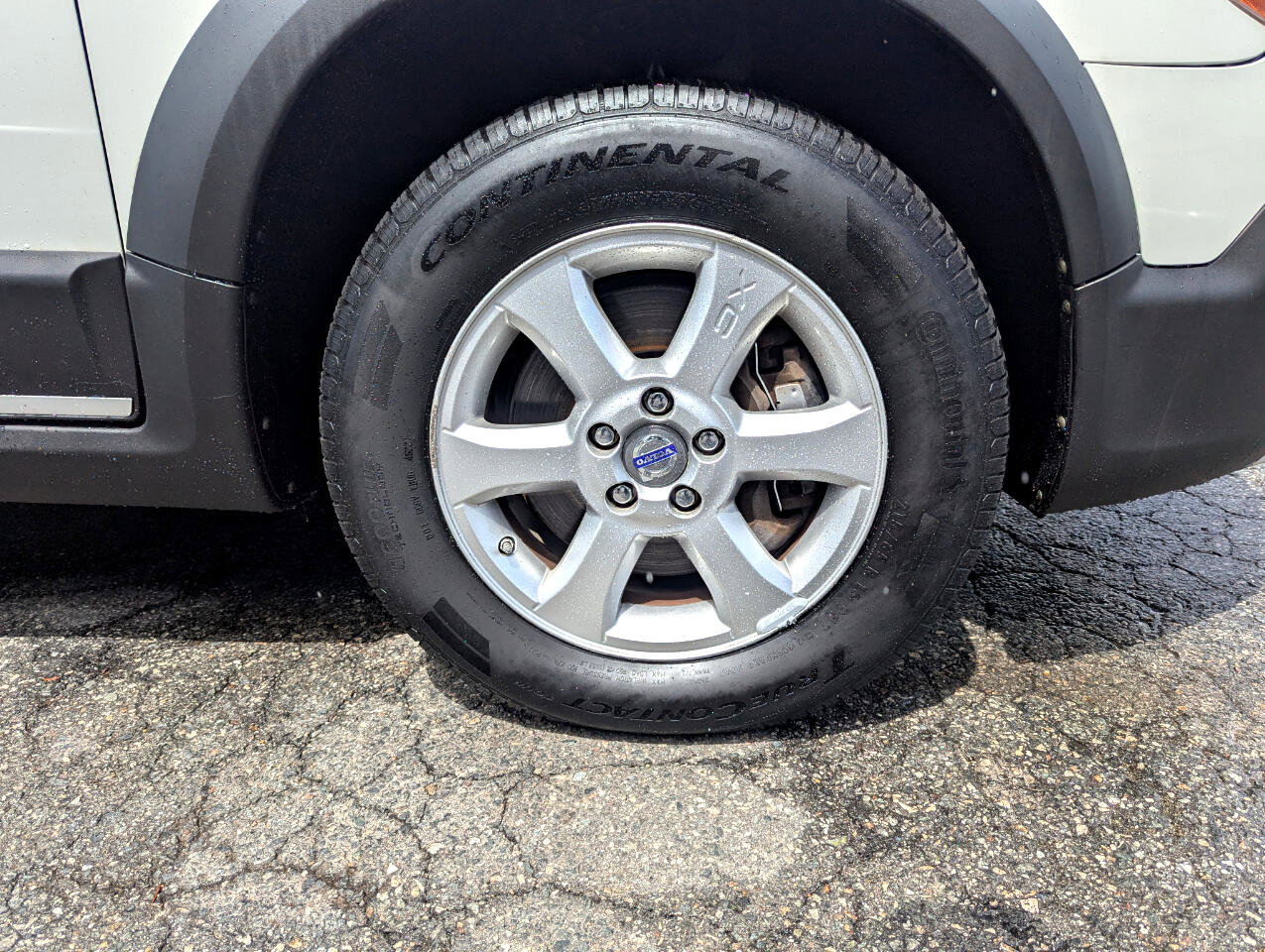 Used 2010 Volvo XC70 3.2 image 57