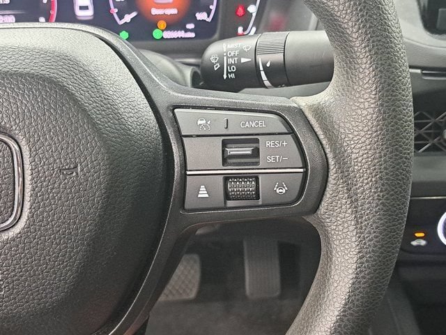 Used 2023 Honda Accord EX image 25