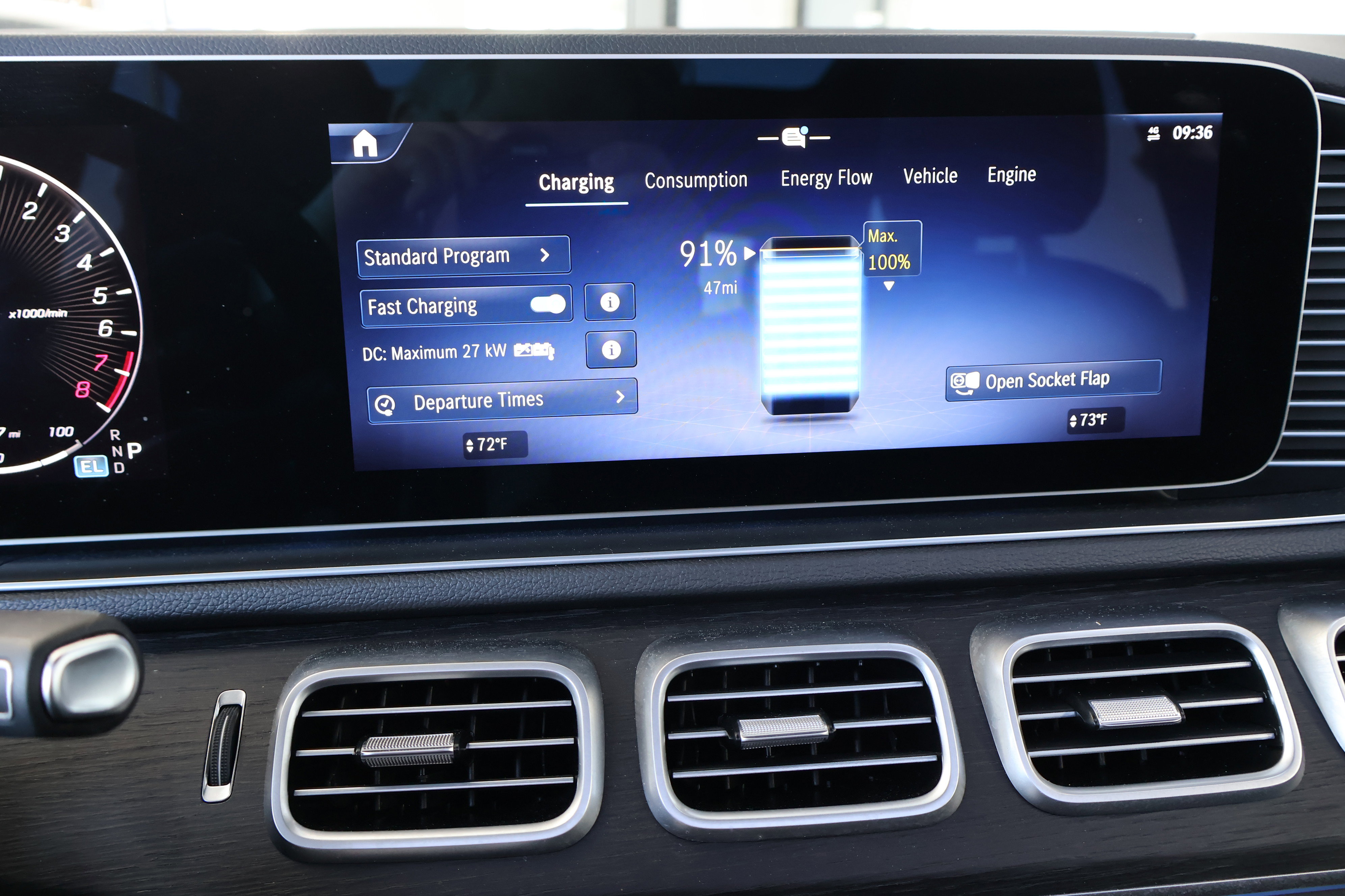 Certified 2025 Mercedes-Benz GLE 450e 4MATIC image 40