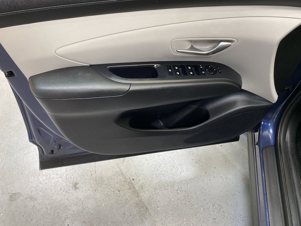 Used 2025 Hyundai Tucson SEL FWD image 20
