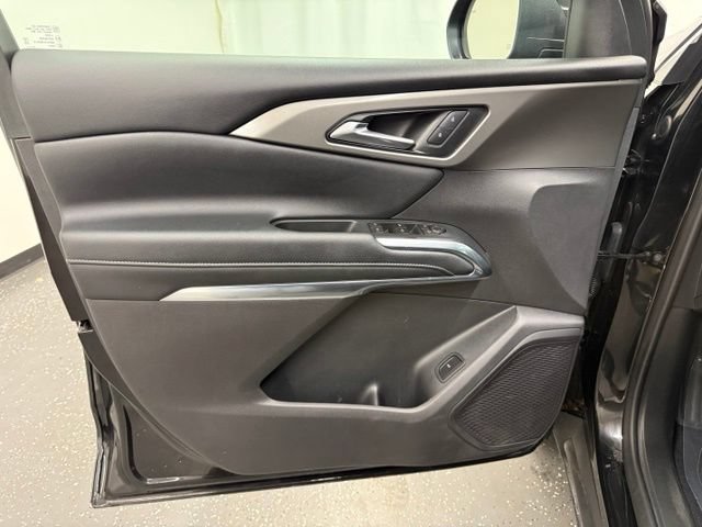 Used 2026 Chevrolet Traverse LT AWD/4WD image 10