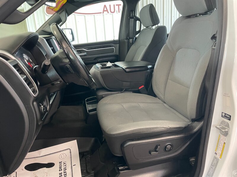Used 2022 RAM 1500 Big Horn AWD/4WD image 18