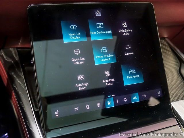 Certified 2026 Cadillac Escalade Sport w/ LPO, ONYX Package image 19