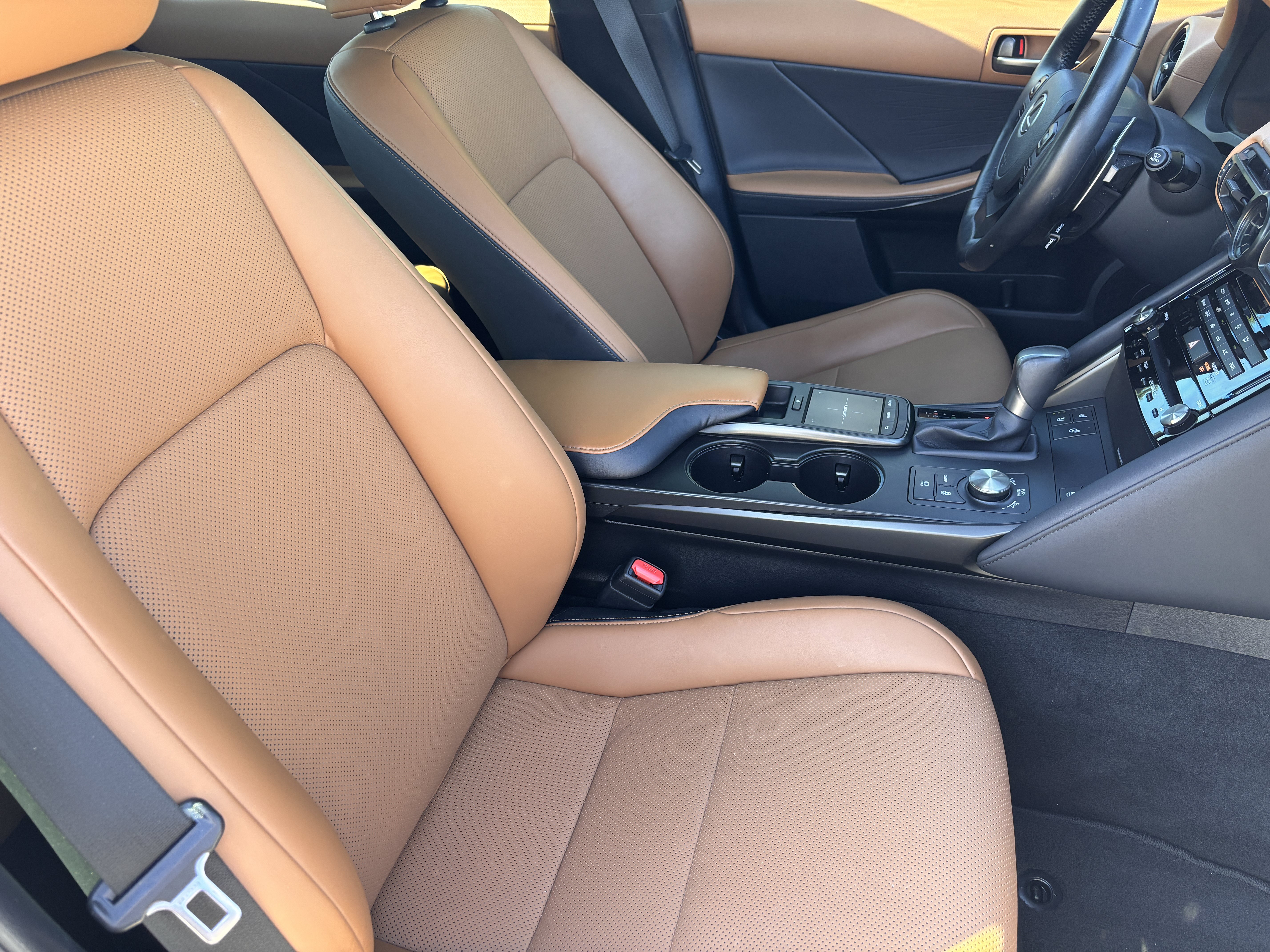 Used 2024 Lexus IS 300 AWD w/ Premium Package image 36