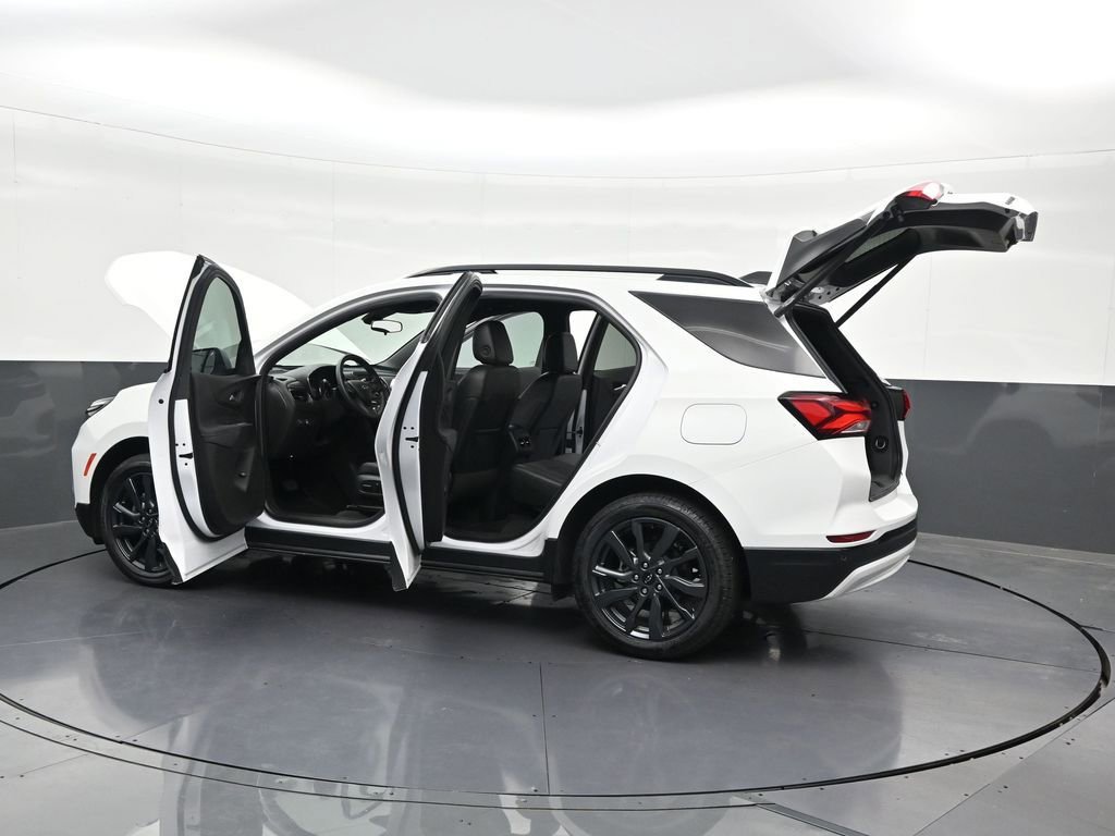 Used 2024 Chevrolet Equinox RS FWD image 34