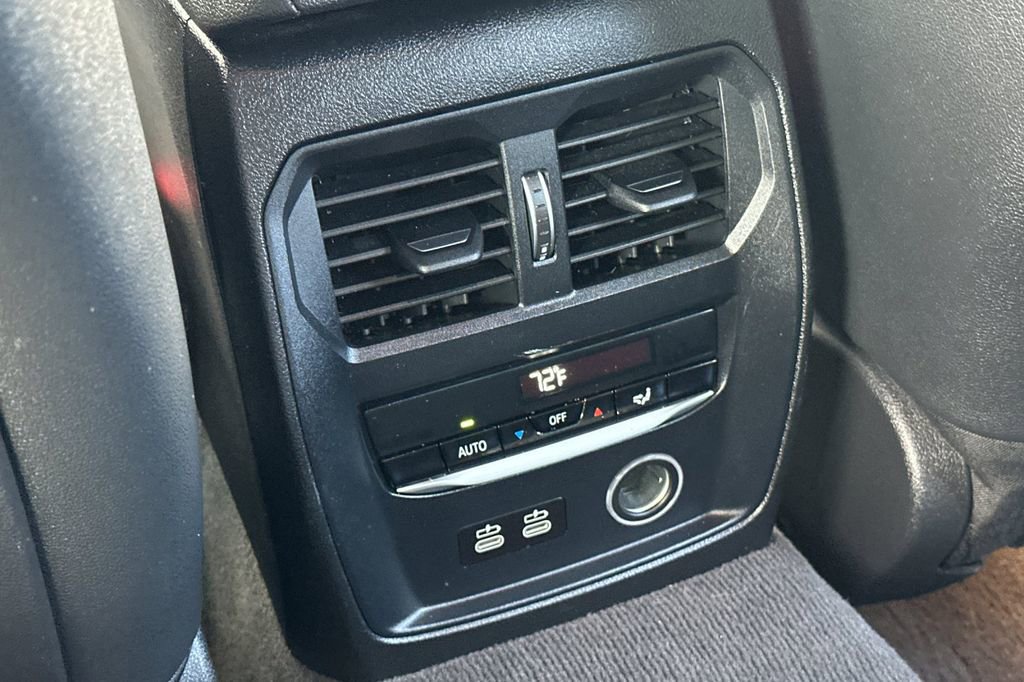 Used 2020 BMW 330i Sedan w/ Driving Assistance Package RWD image 13