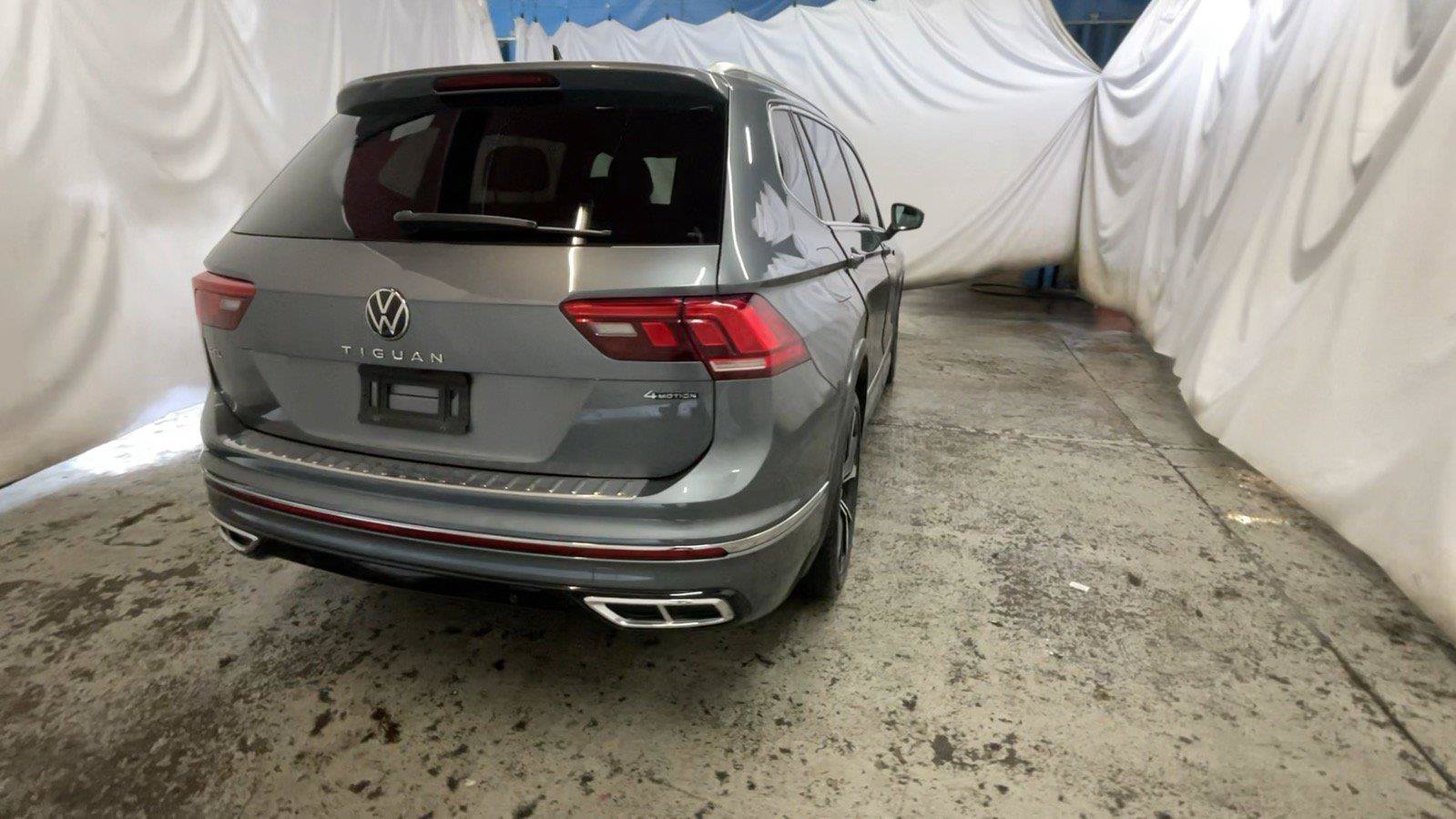 Used 2022 Volkswagen Tiguan SEL R-Line AWD/4WD image 7