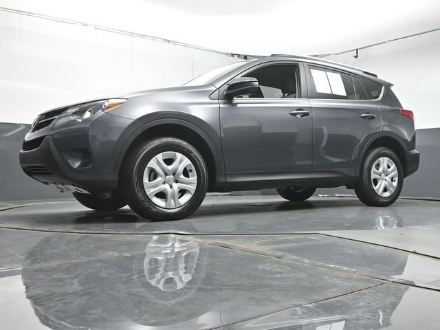 Used 2015 Toyota RAV4 LE FWD image 34