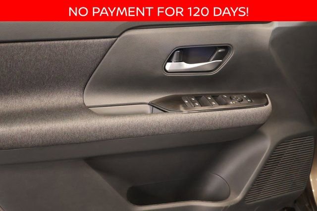 New 2026 Nissan Kicks SV w/ SV Premium Package image 9