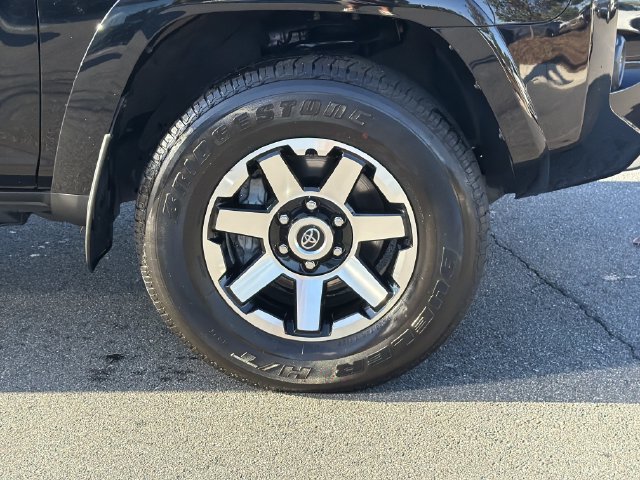 Used 2022 Toyota 4Runner TRD Off-Road AWD/4WD image 14