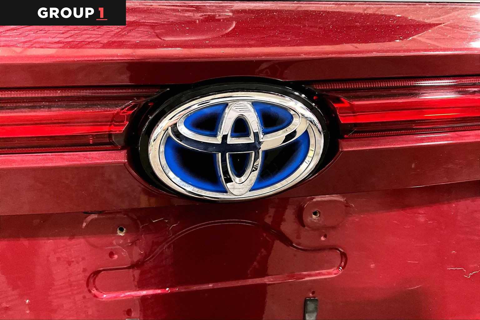 Certified 2023 Toyota Venza LE image 10