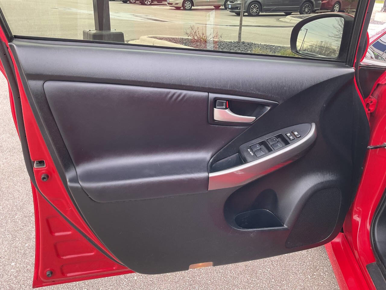 Used 2015 Toyota Prius Persona Series FWD image 27