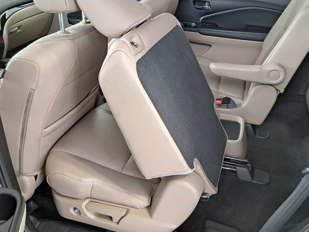 Used 2020 Honda Pilot Touring image 28