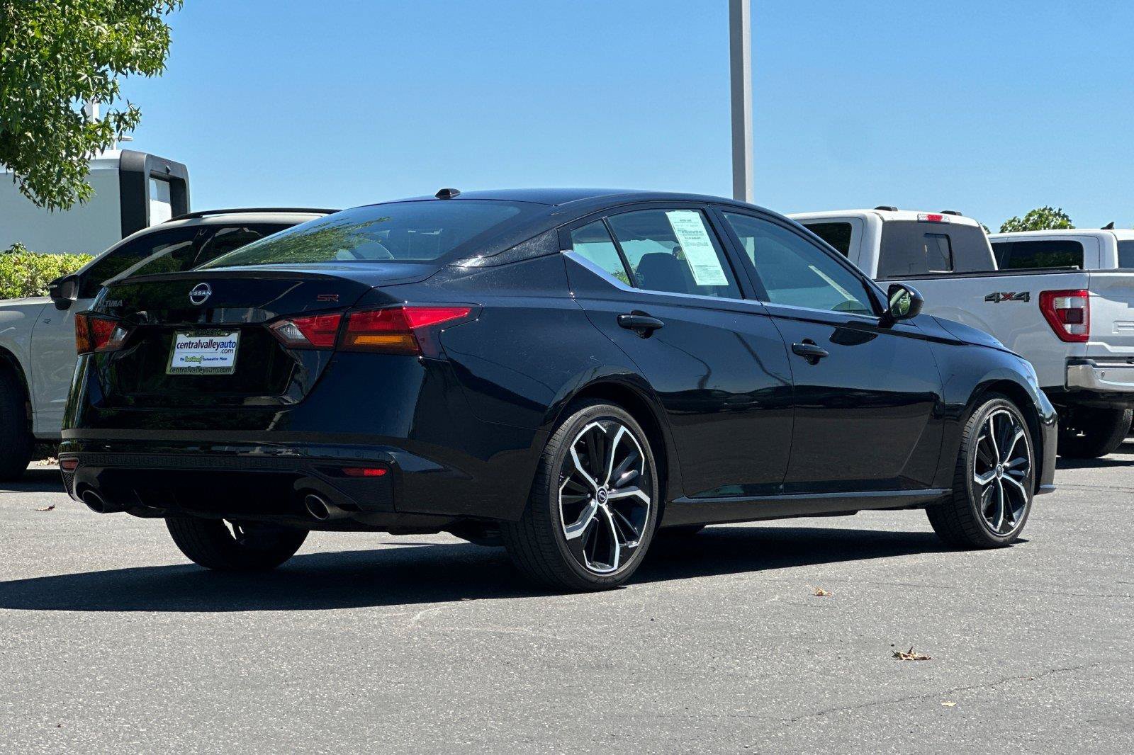 Certified 2024 Nissan Altima 2.5 SR FWD image 4