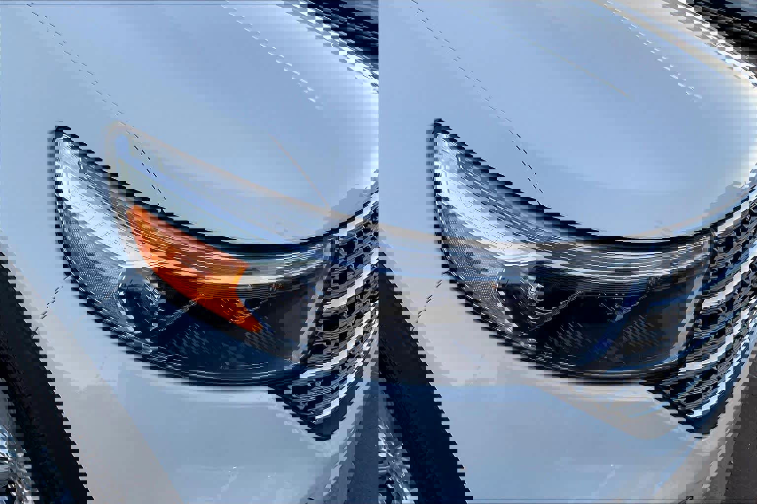 Used 2023 Ford Explorer Limited image 27