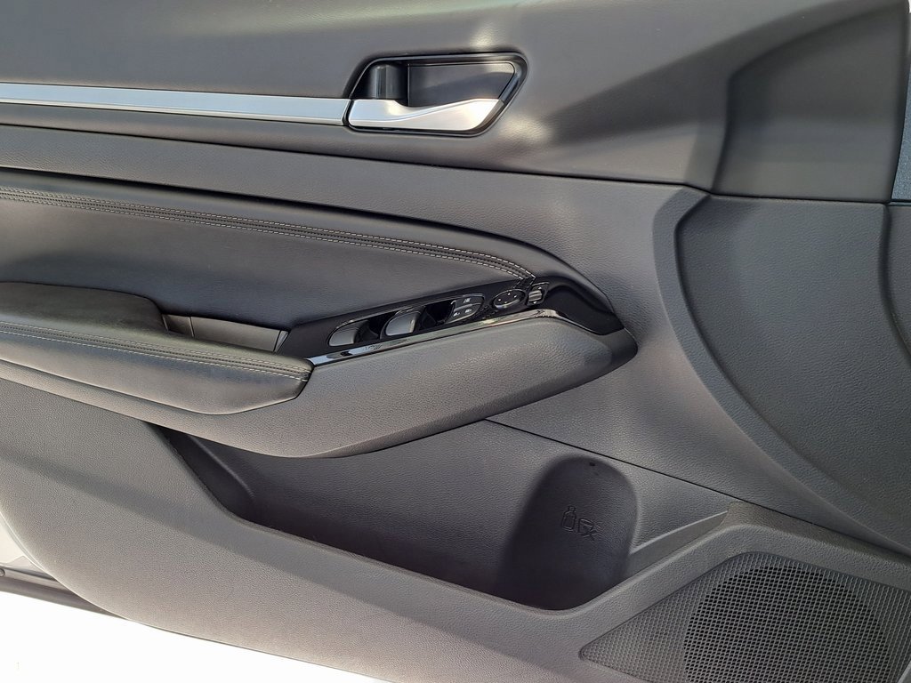 Used 2023 Nissan Altima 2.5 SL image 21