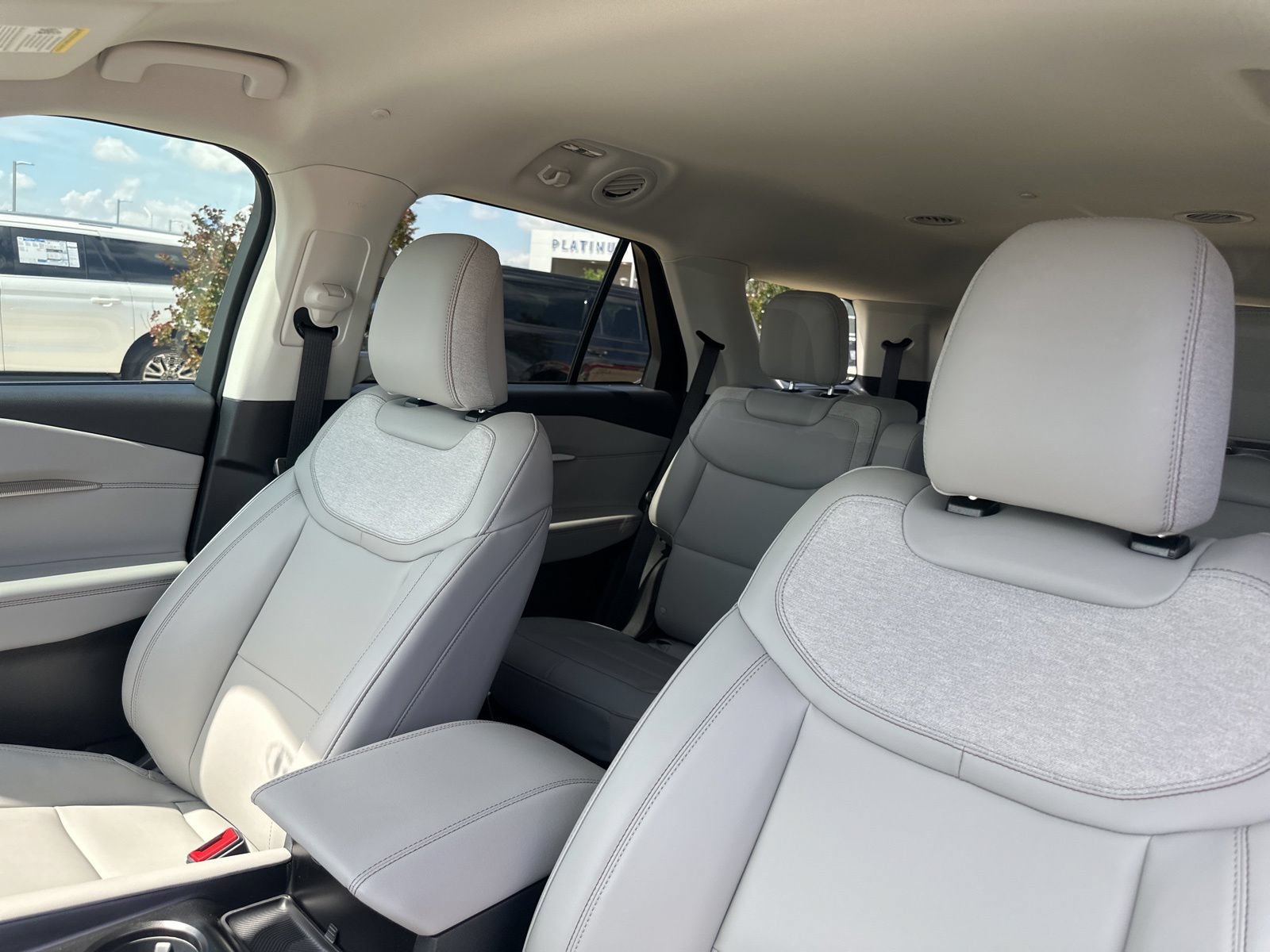 New 2026 Ford Explorer Active w/ Active Comfort Package RWD image 23