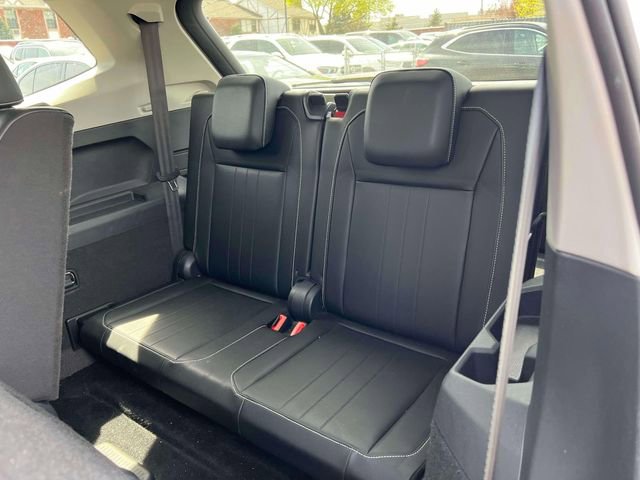 Used 2024 Volkswagen Tiguan SE FWD image 24