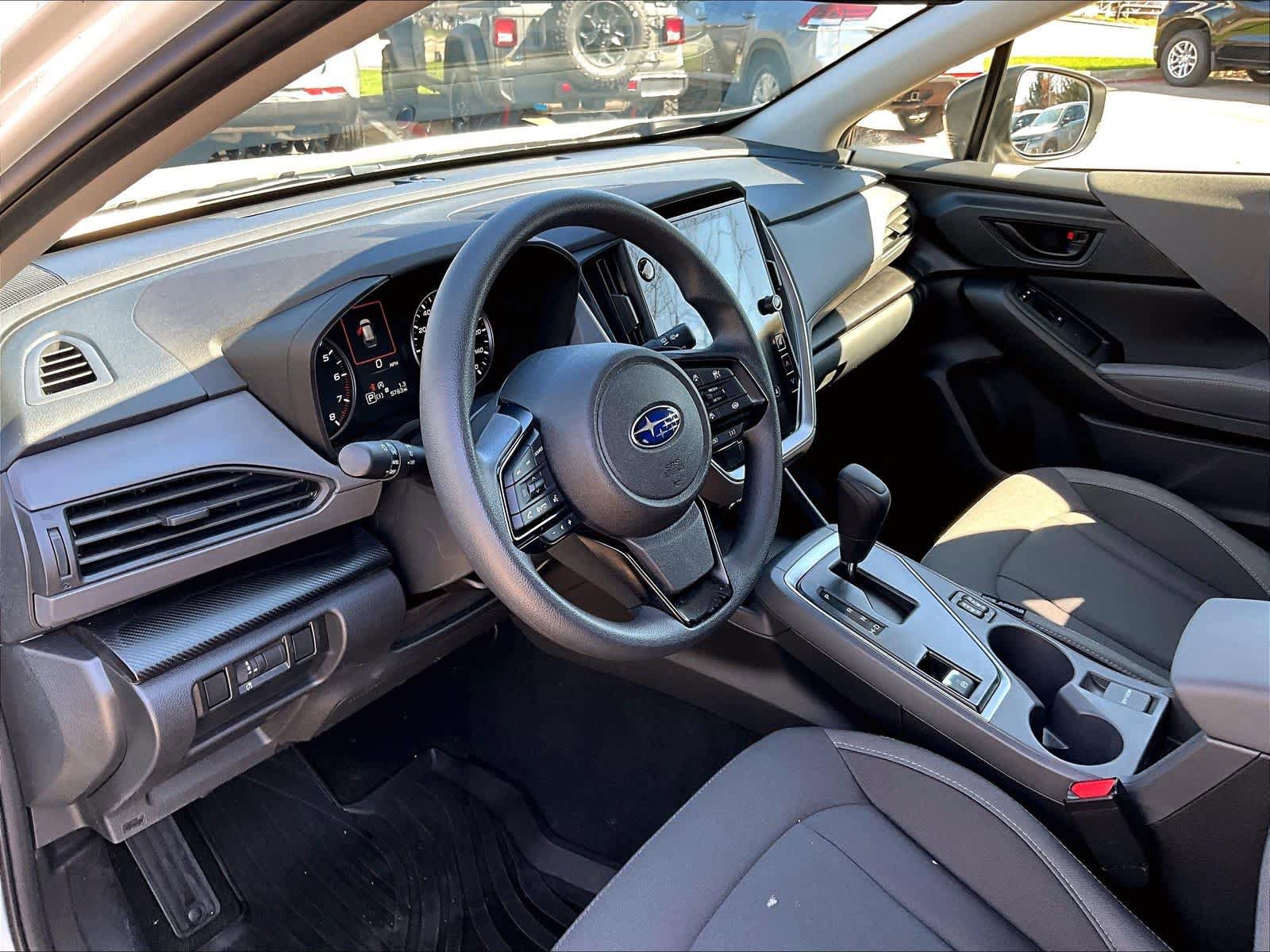 Used 2025 Subaru Crosstrek 2.0i Premium image 8