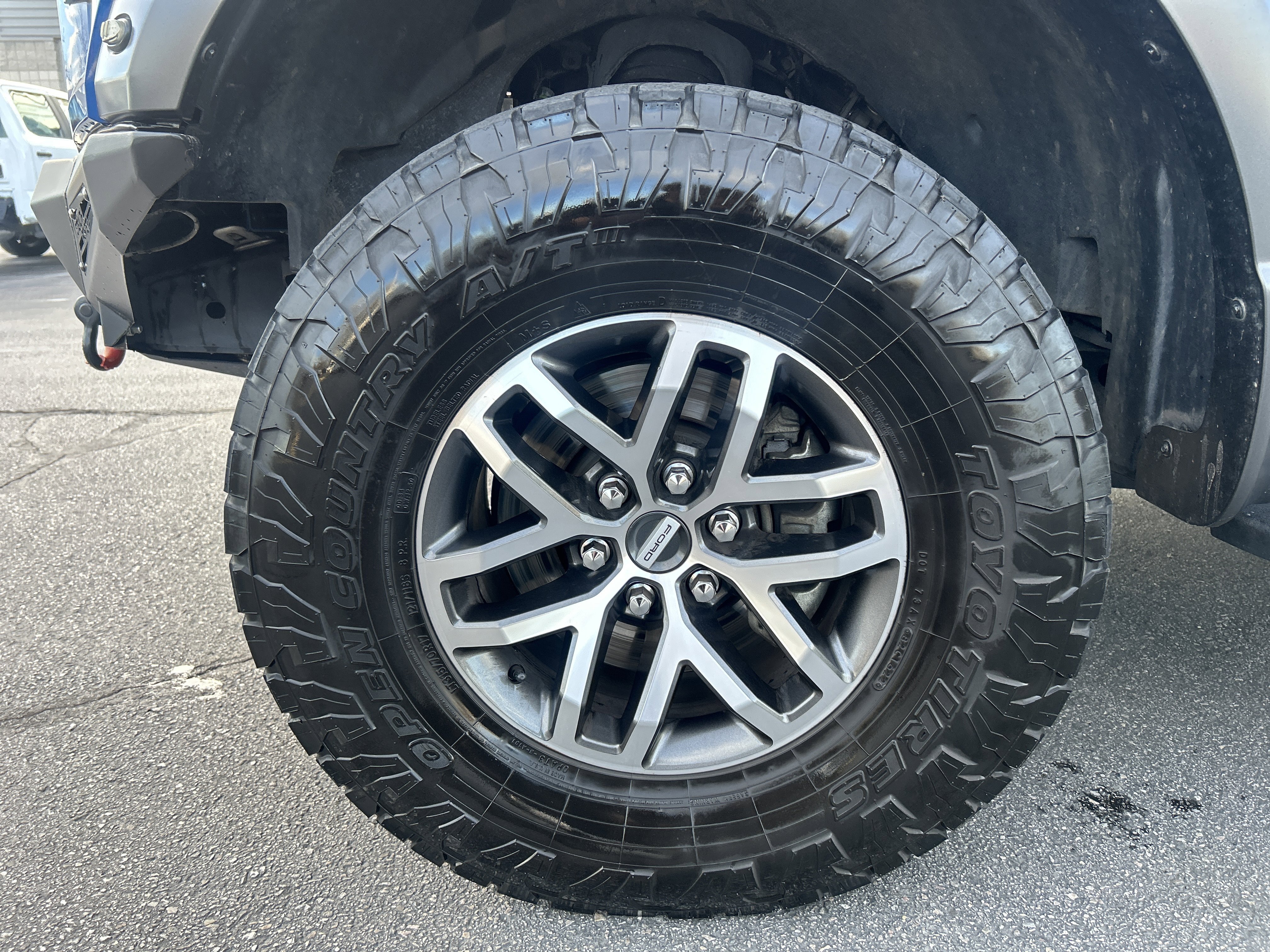 Used 2018 Ford F150 Raptor w/ Equipment Group 802A Luxury image 11