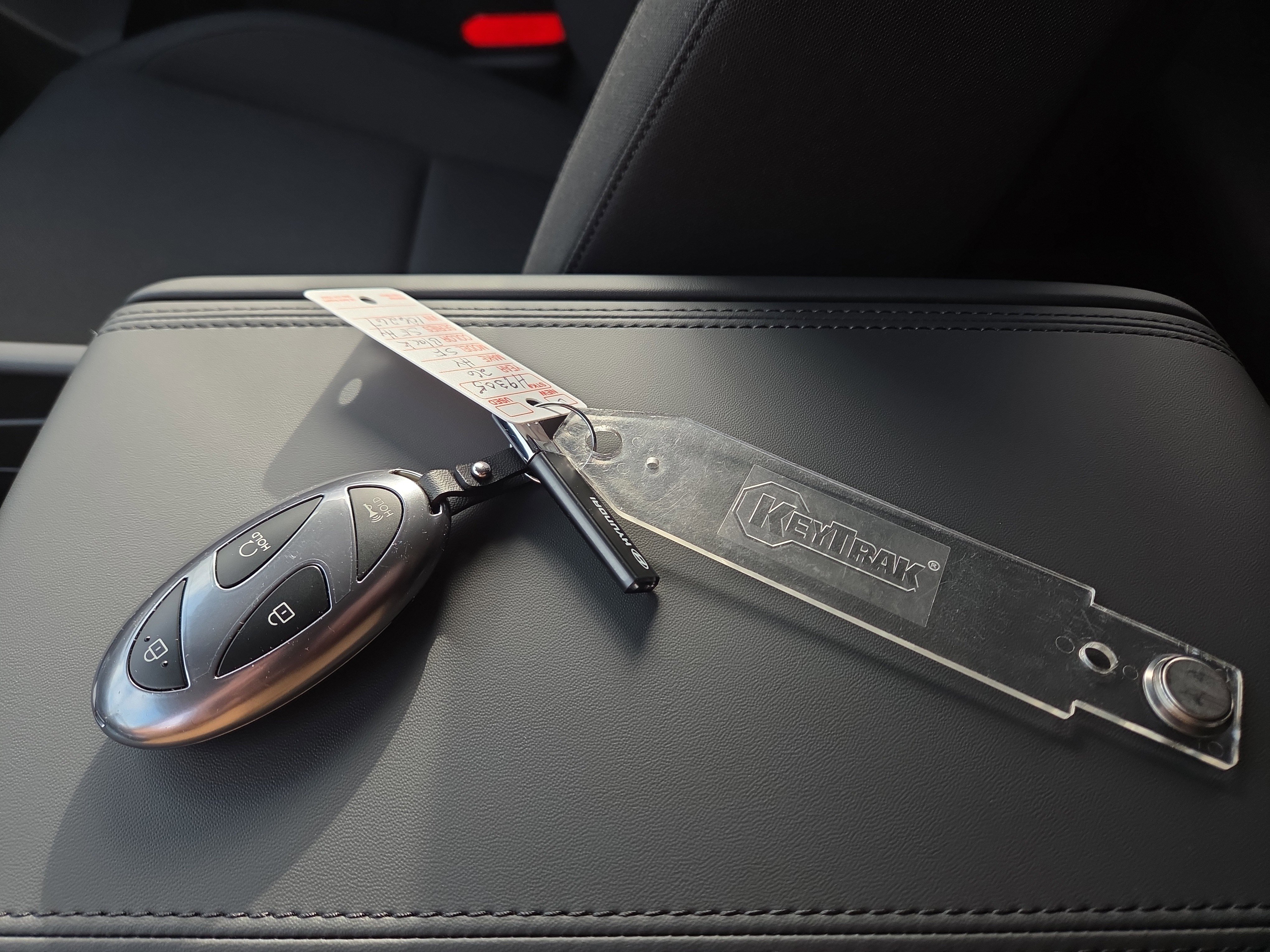 New 2026 Hyundai Santa Fe SE image 28