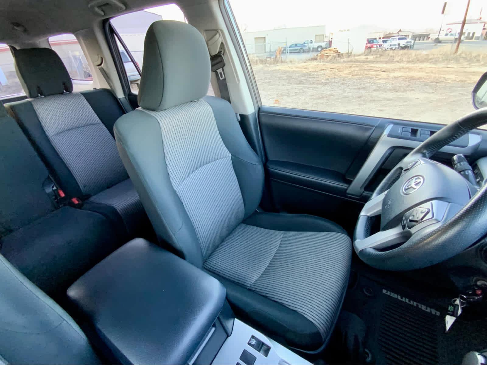 Used 2018 Toyota 4Runner SR5 image 31