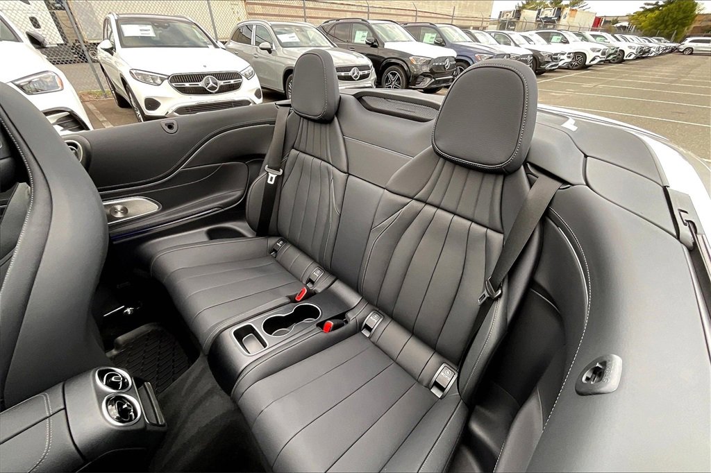 New 2026 Mercedes-Benz CLE 300 4MATIC Cabriolet image 9